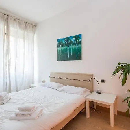 Testaccio Elegant דירה